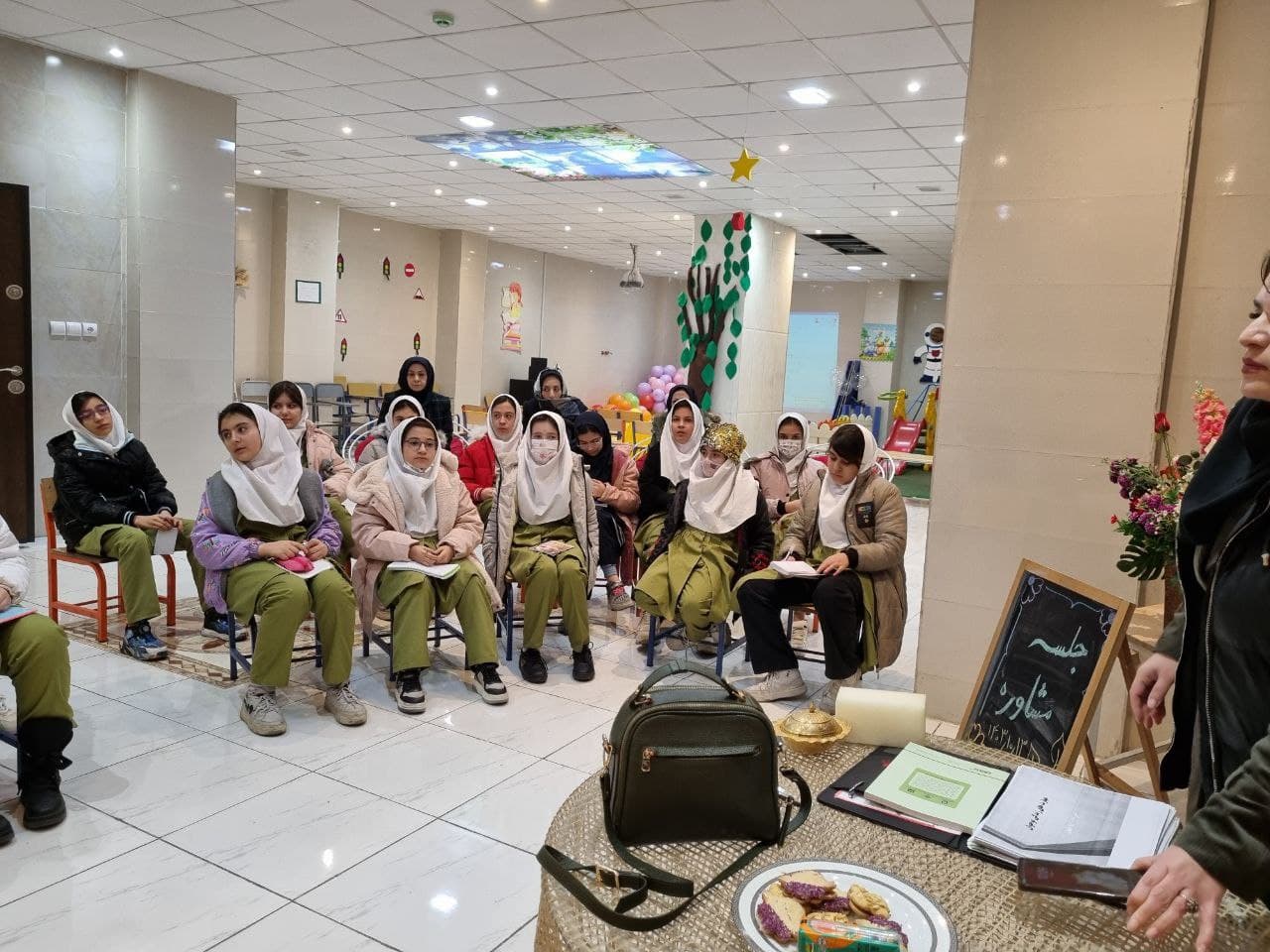 پیش دبستانی و دبستان طلوع اندیشه