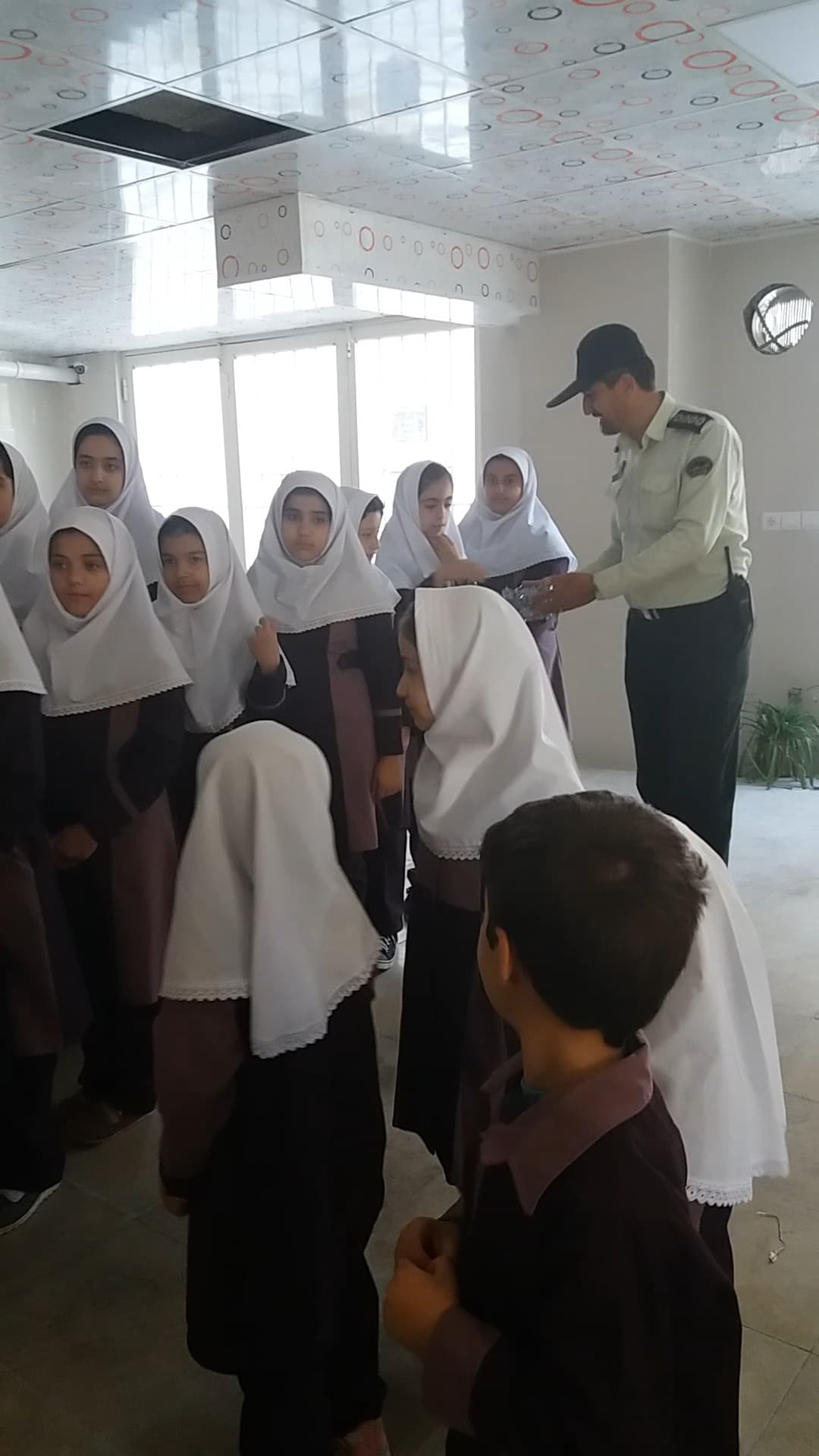 پیش دبستانی و دبستان طلوع اندیشه